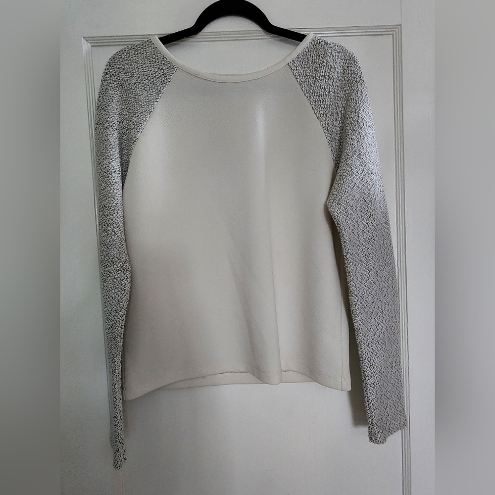 Textured Gray and White Sweater